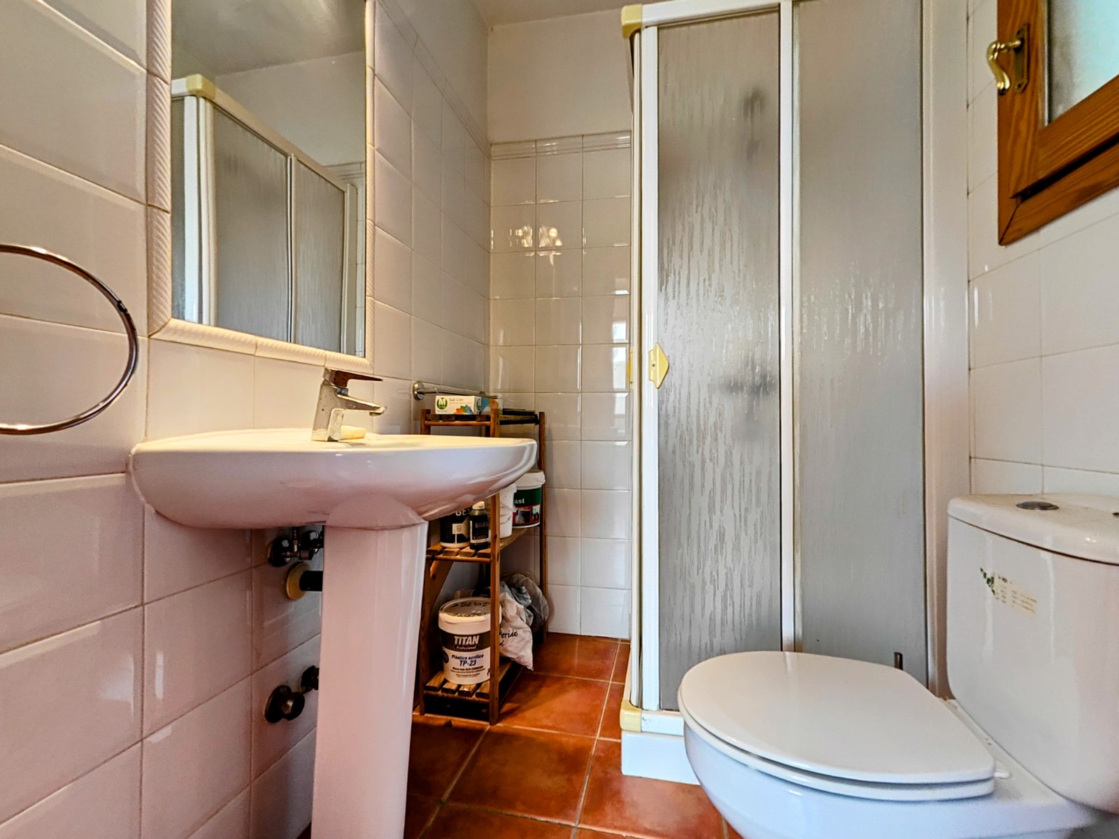 Resa estates ibiza te koop sale house jesus bathroom shoer.jpg
